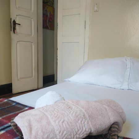 Guanaani Hostel Vitoria Exterior photo
