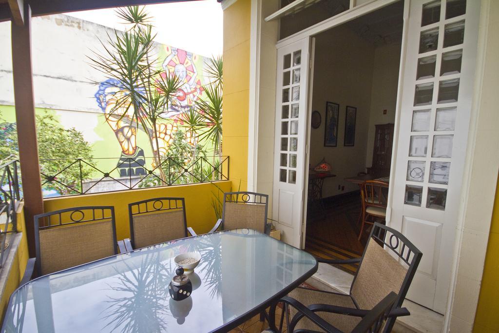 Guanaani Hostel Vitoria Exterior photo