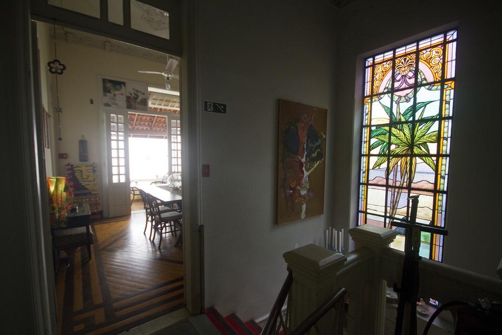 Guanaani Hostel Vitoria Exterior photo